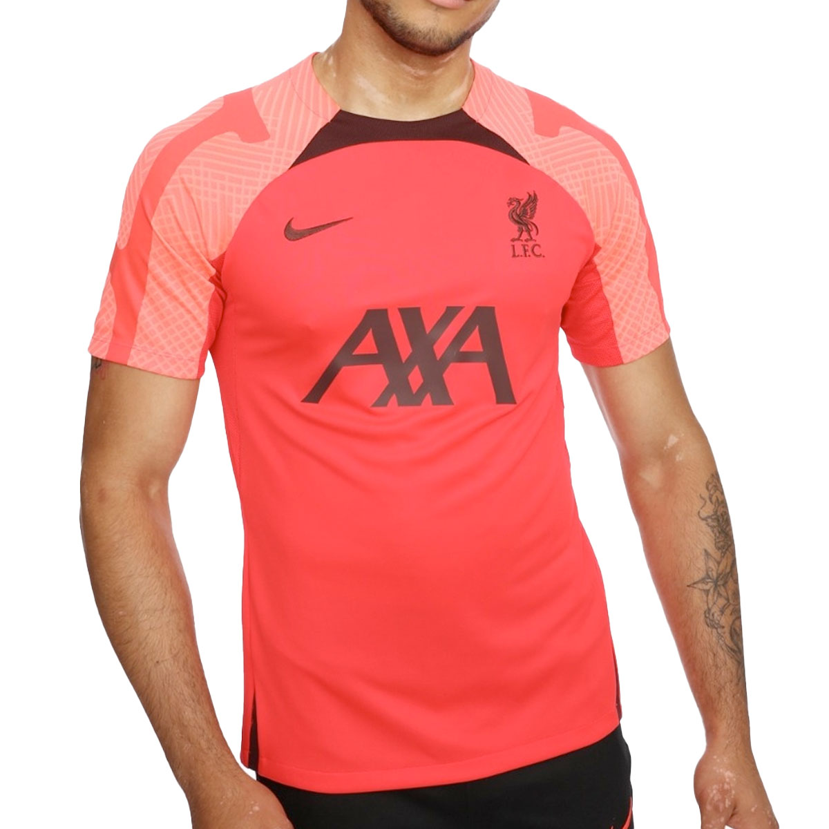 LFC Red Strike Short Sleeve Top LFC Red Strike Short Sleeve Top